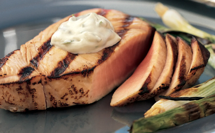 Grilled Tuna Steak with Scallion Sauce